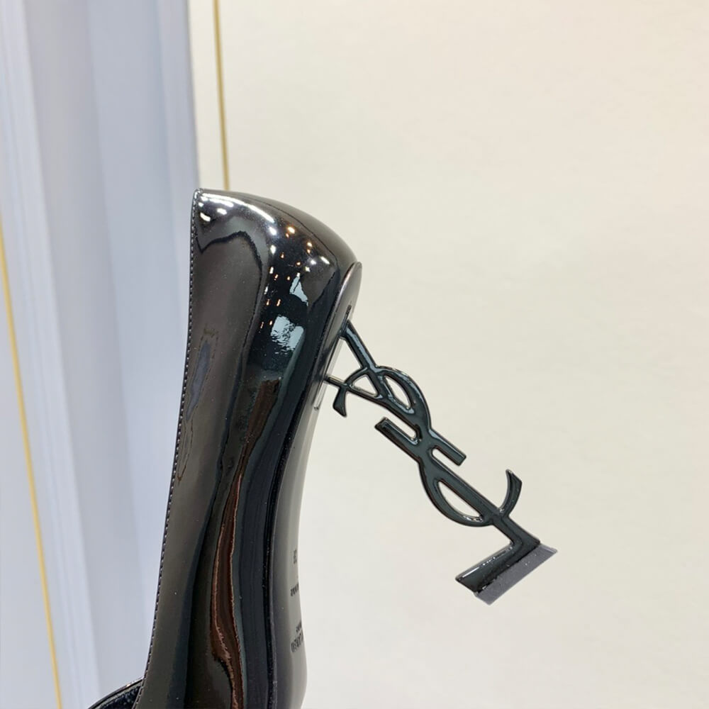 Y51 OPYUM Pumps in patent leather