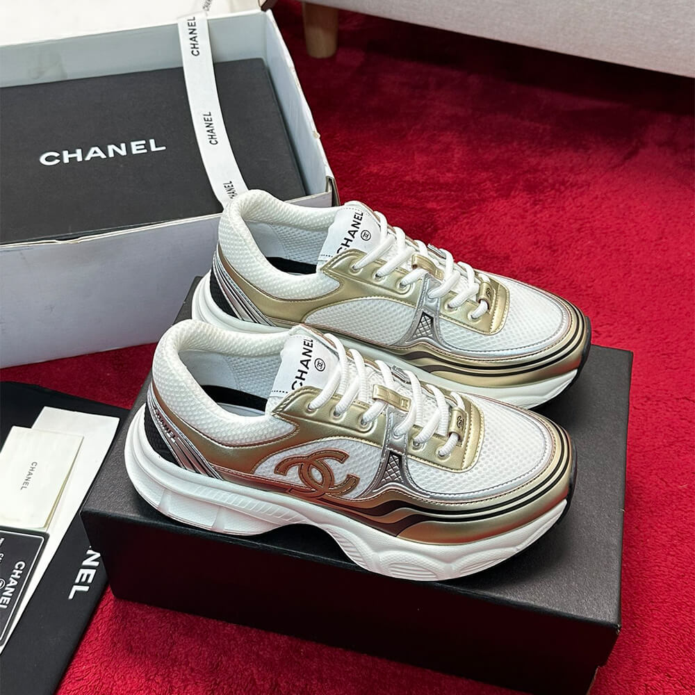 Ch**el Sneaker