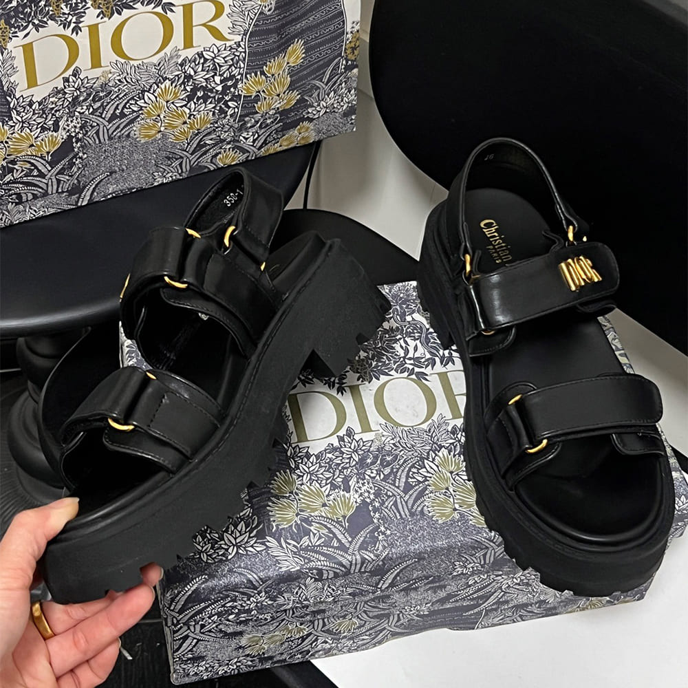 D10ract Platform Sandal
