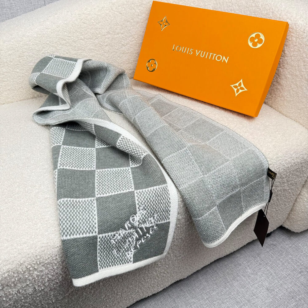 LV Damier Heritage Scarf