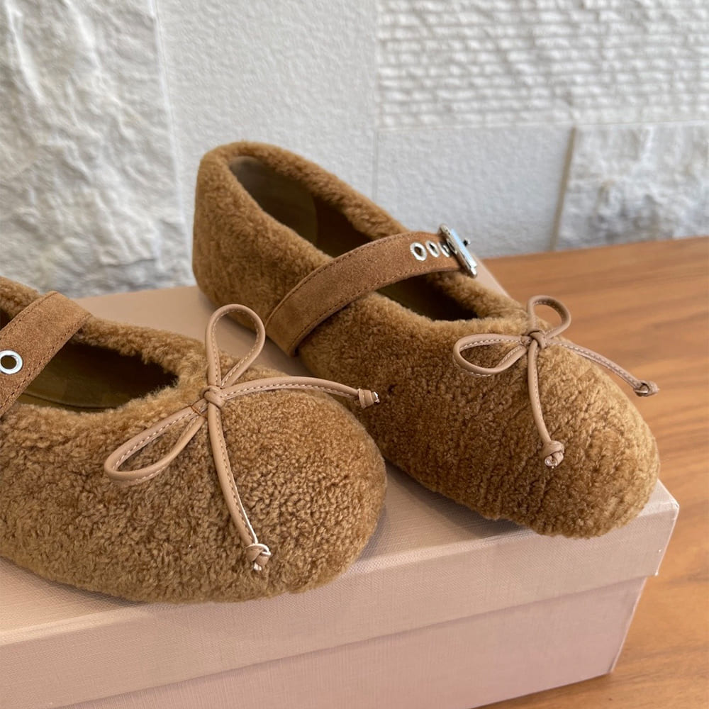M1um1u Shearling ballerinas