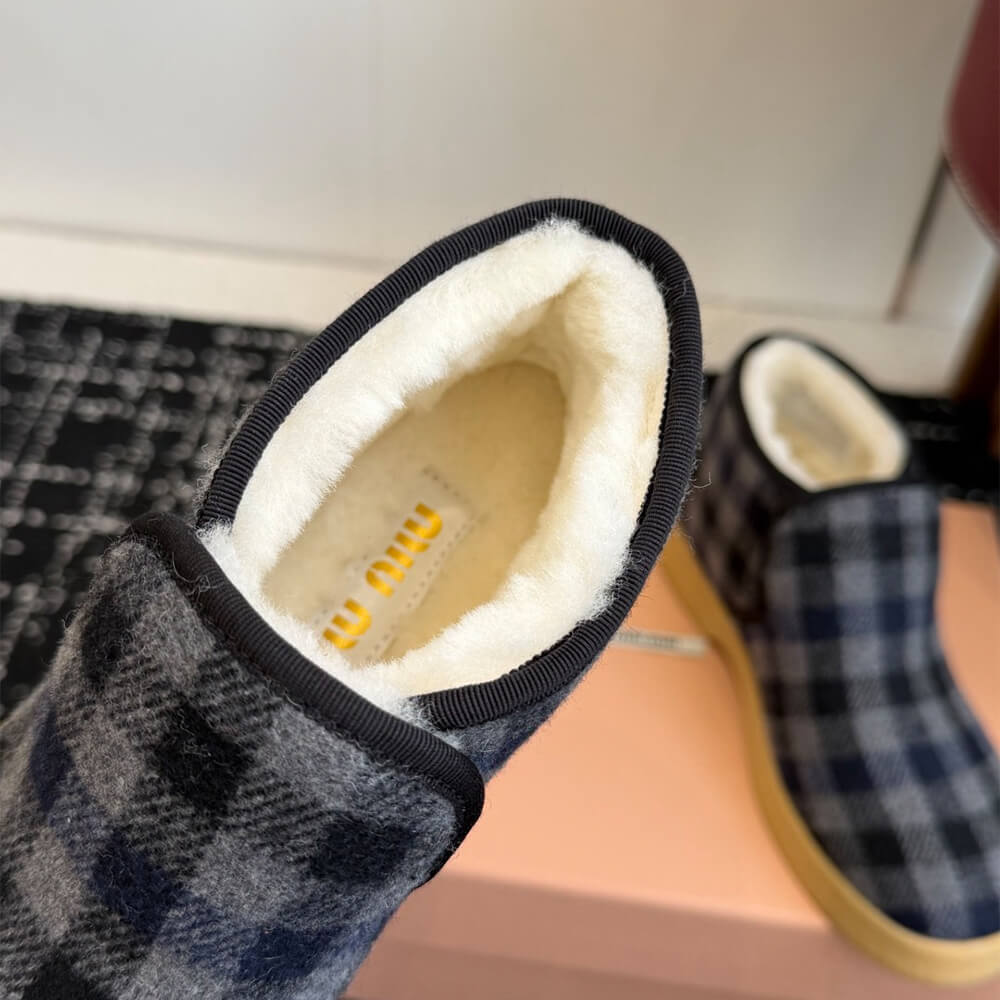 M1um1u Wool and shearling slip-on booties