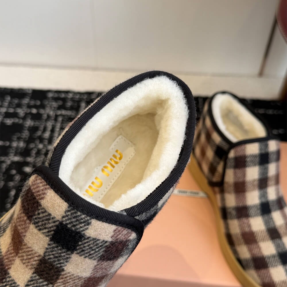M1um1u Wool and shearling slip-on booties