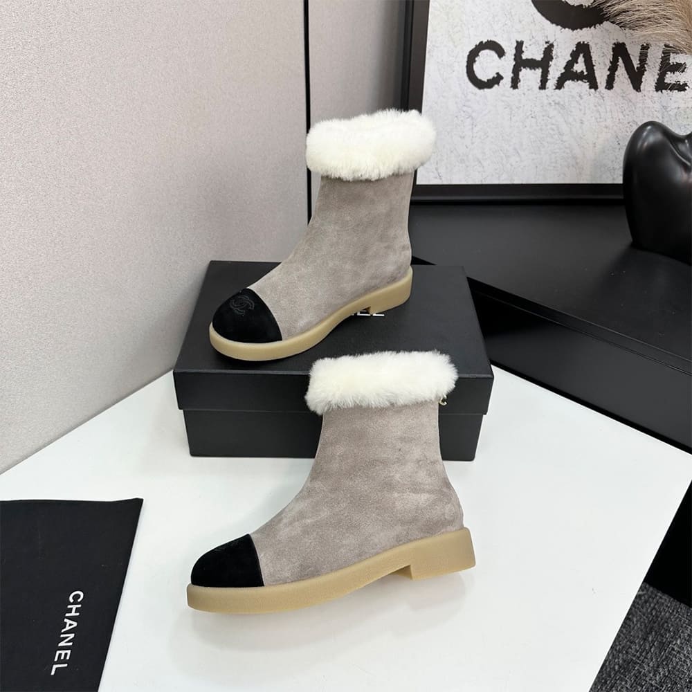 Ch**el Boots