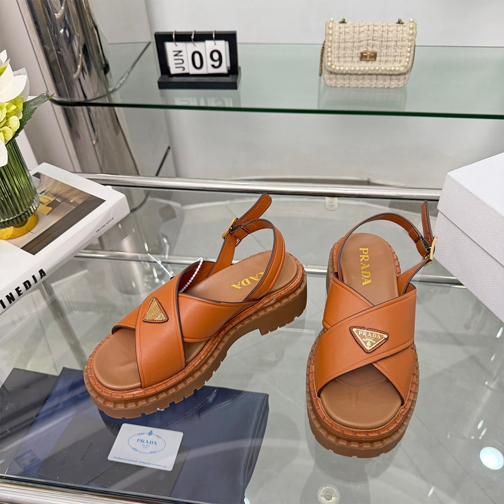Pra*a Leather sandals (EU SIZE 35-42)