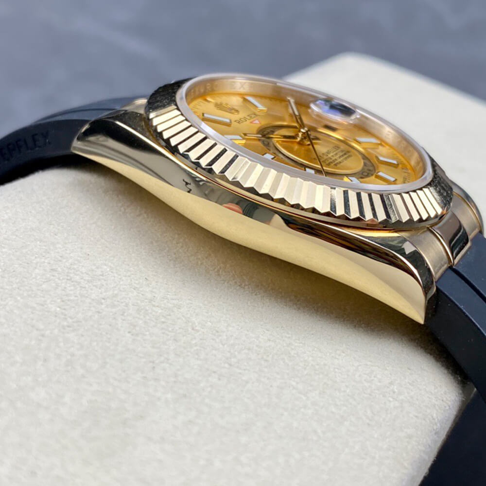 R01ex Sky-Dweller