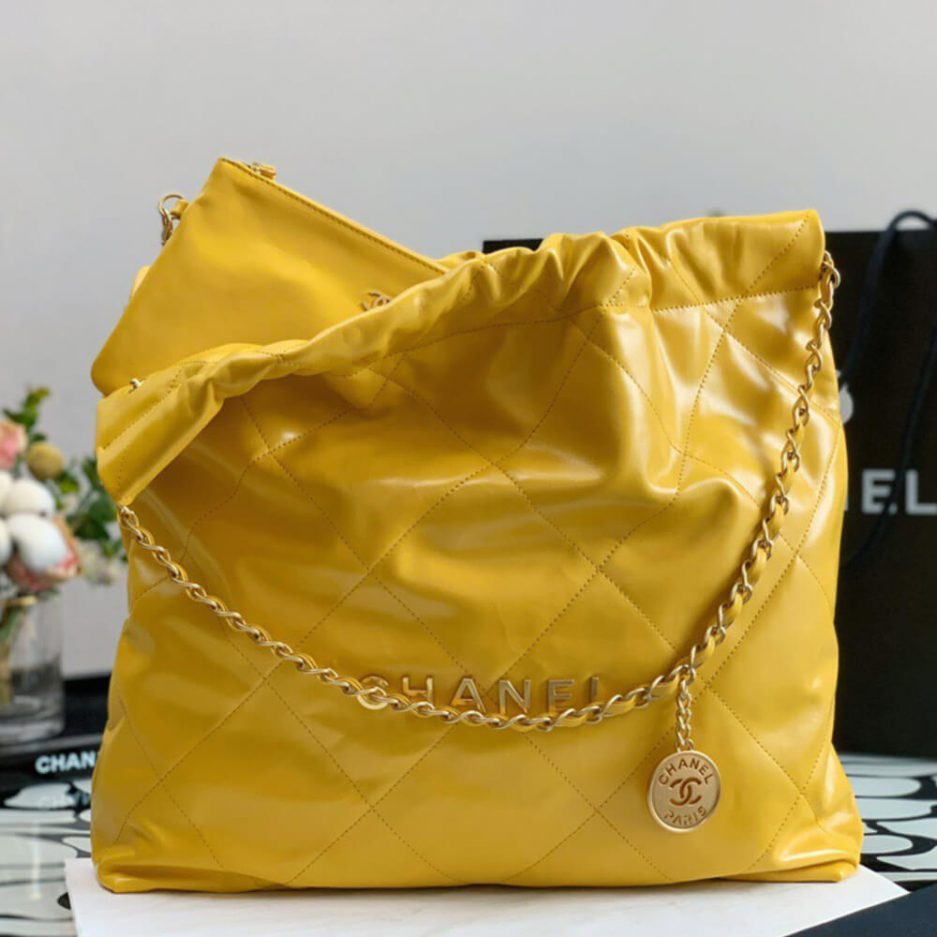 Ch**el 22 SMALL HANDBAG