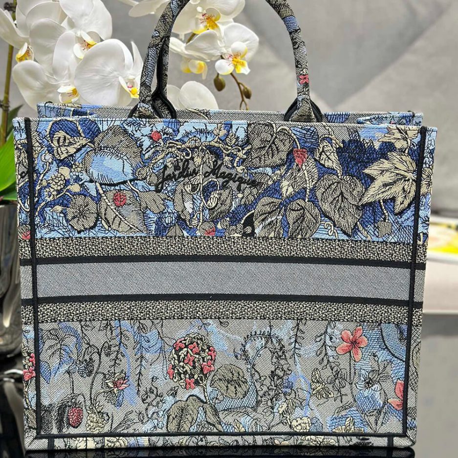 LARGE D10r BOOK TOTE