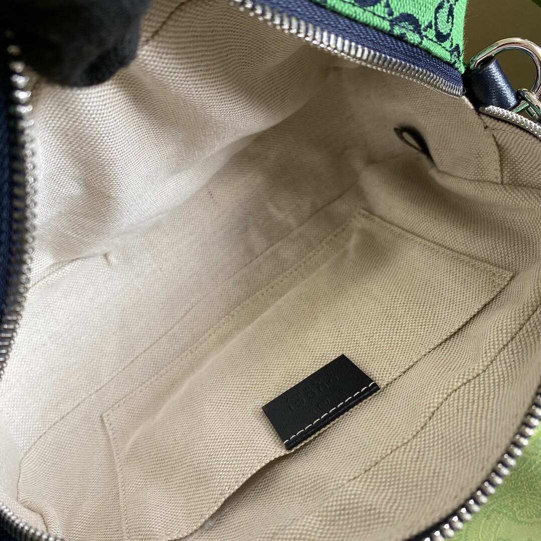 Gvc*1 GG Marmont Small Shoulder Bag