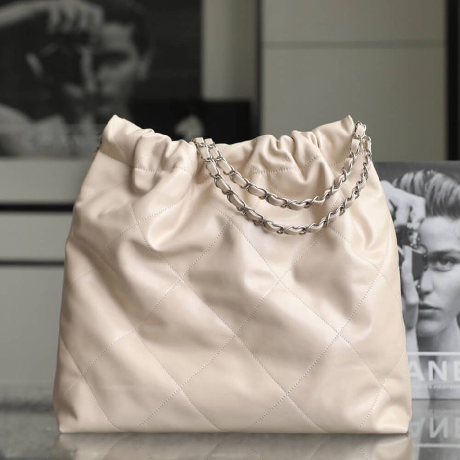 Ch**el 22 HANDBAG(high-end grade)