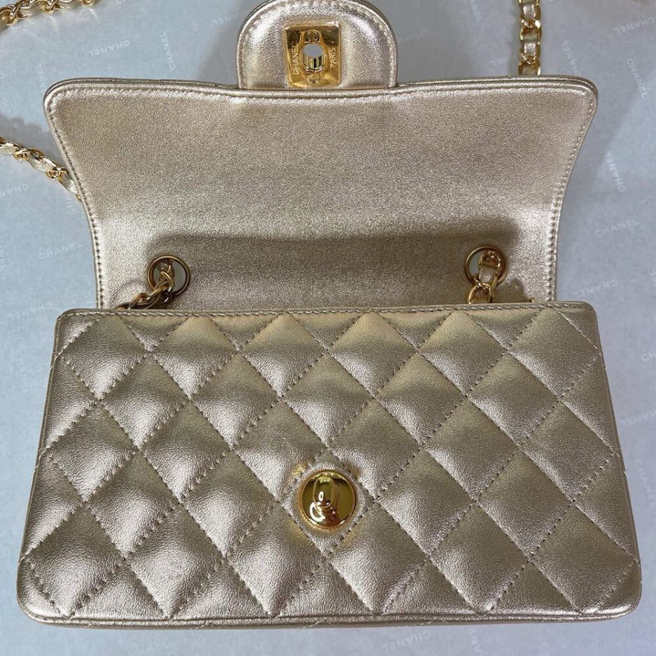 Ch**el MINI FLAP BAG(HIGH-END GRADE)