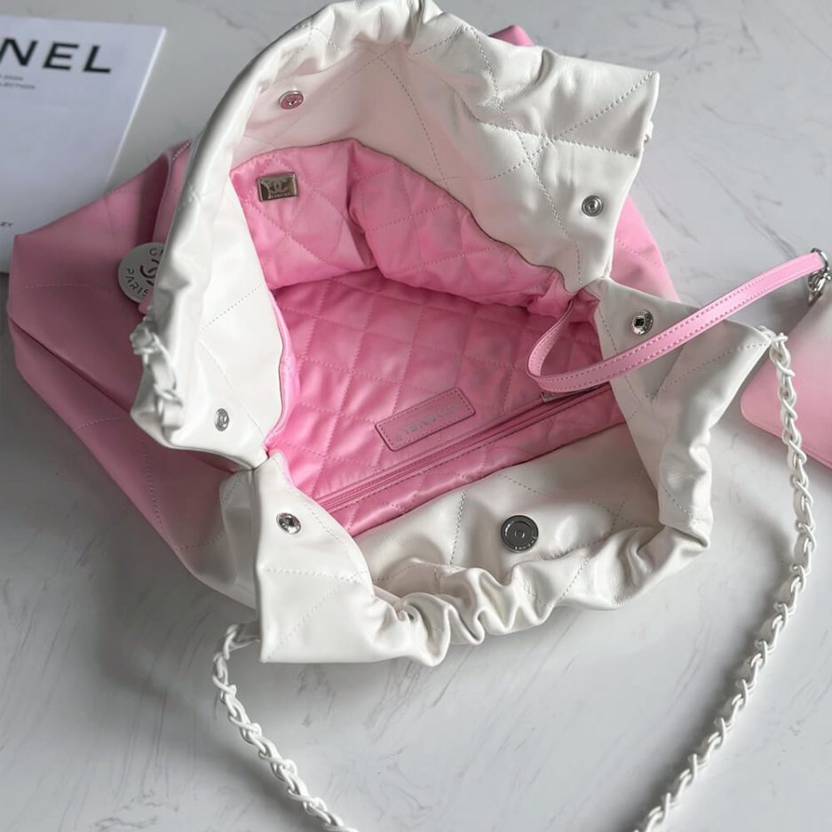 Ch**el 22 HANDBAG(high-end grade)