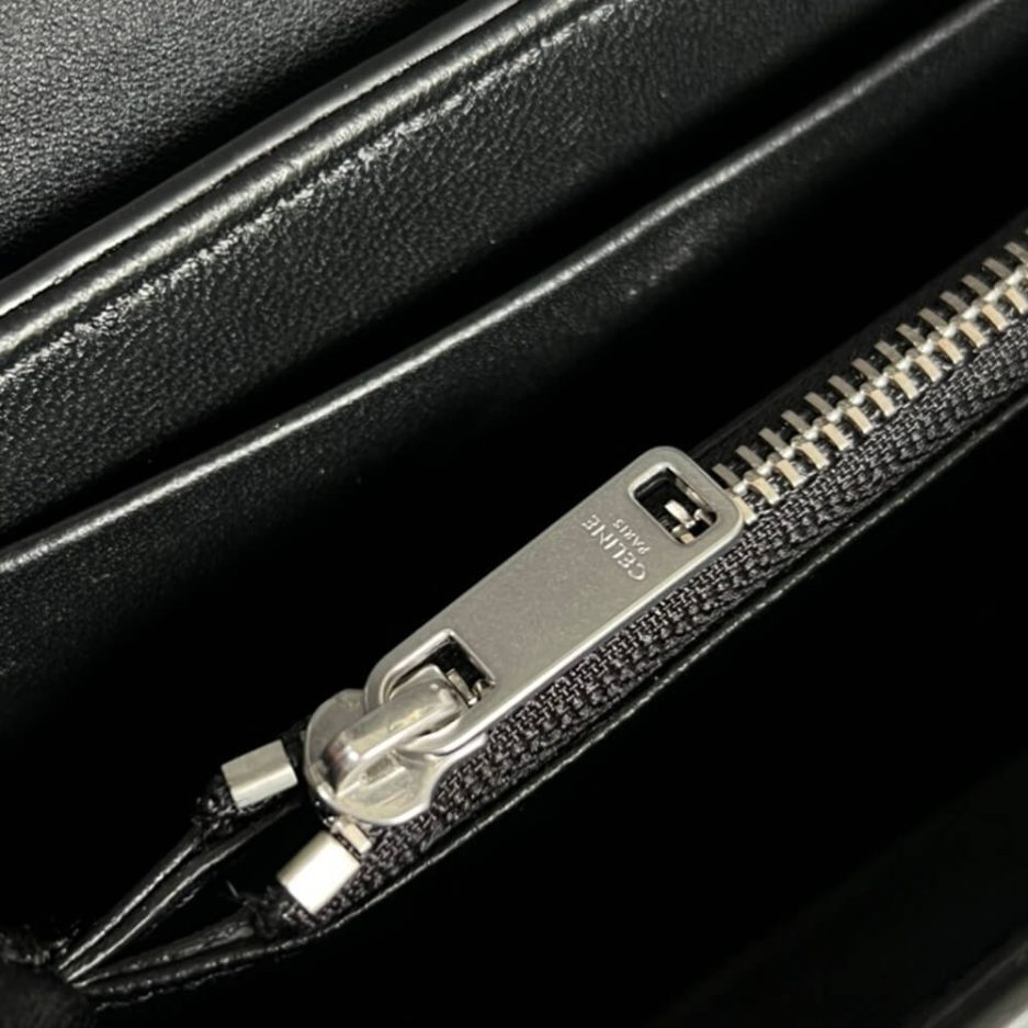 Ce1i*e TEEN Ce1i*e VICTOIRE BAG in S*pPLE CALFSKIN