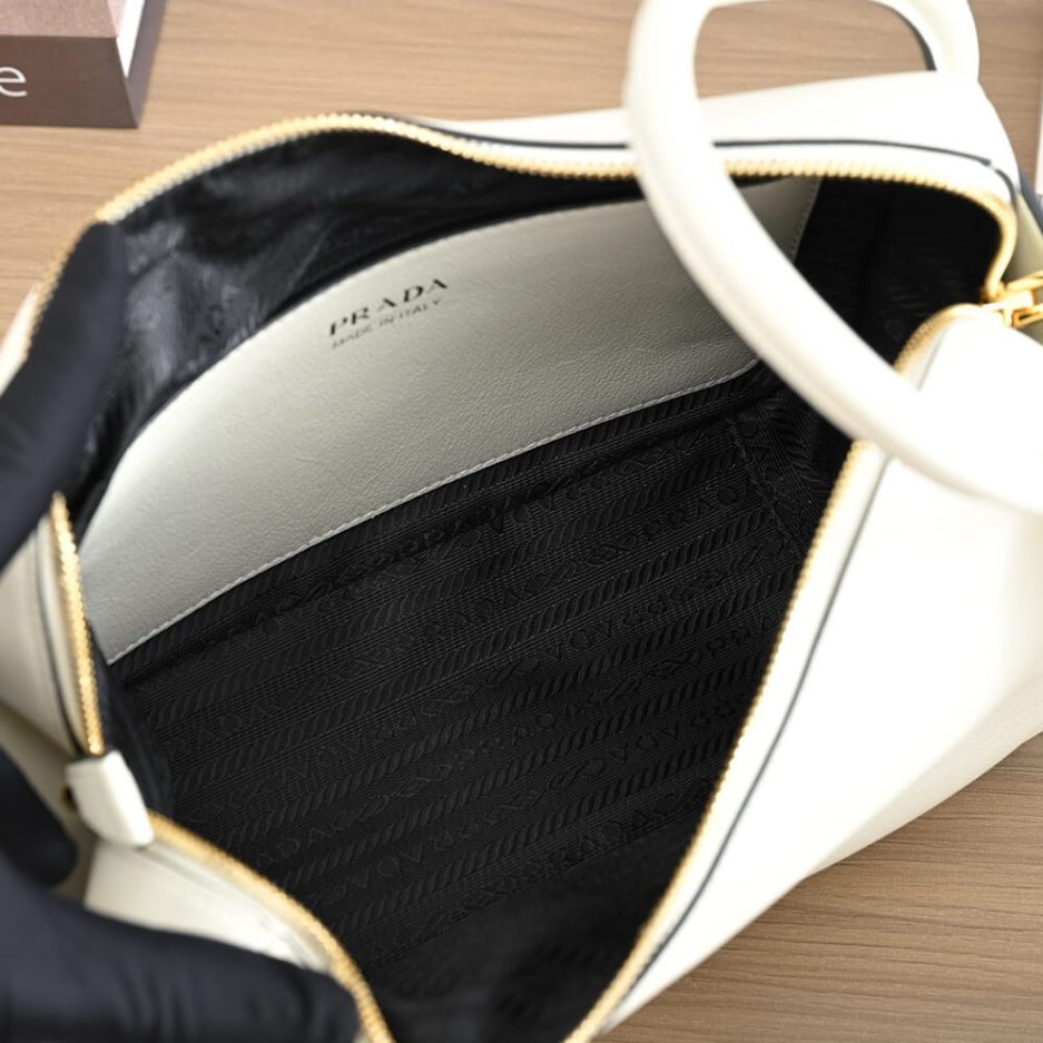 Pra*a Darling leather handbag