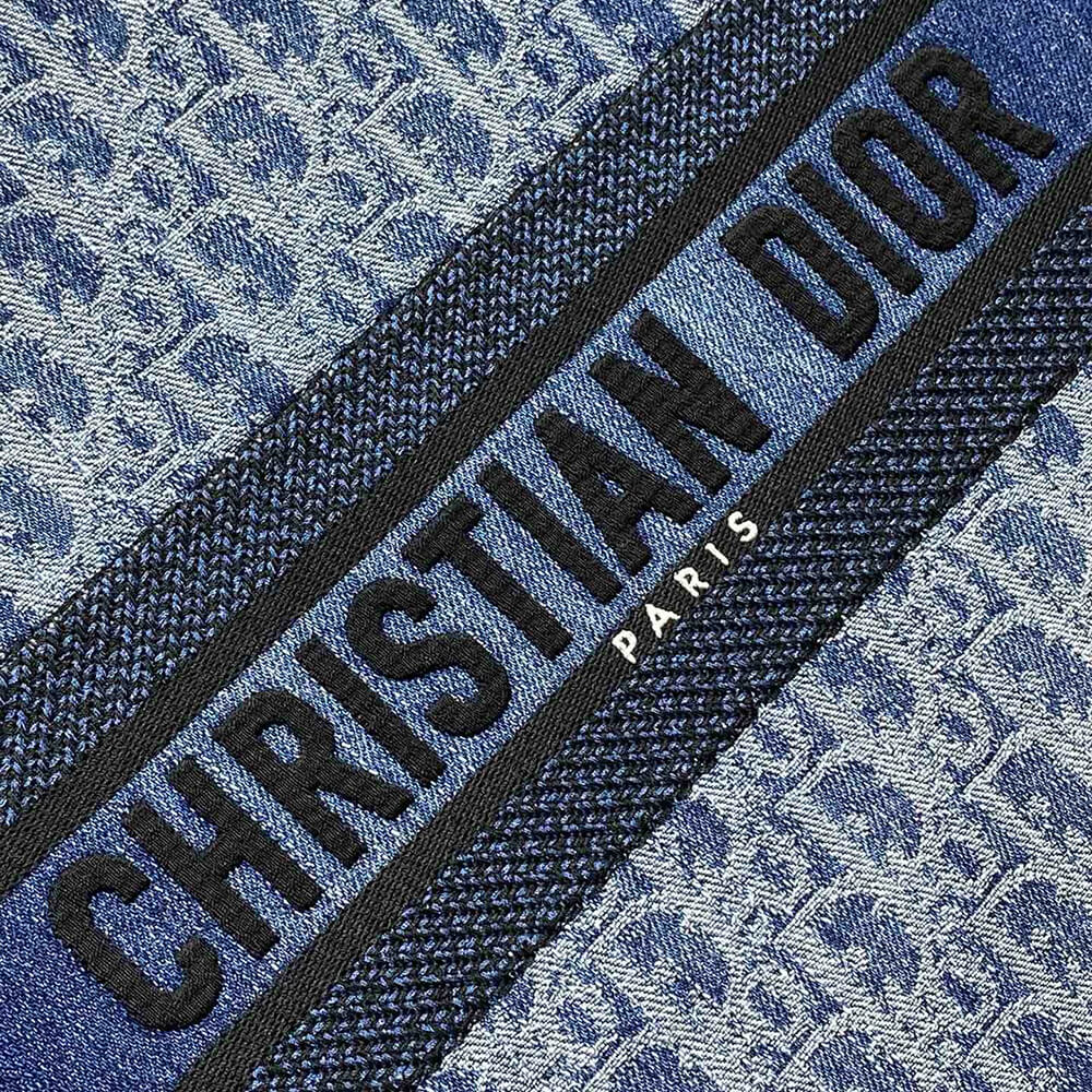 Large D10r Book Tote