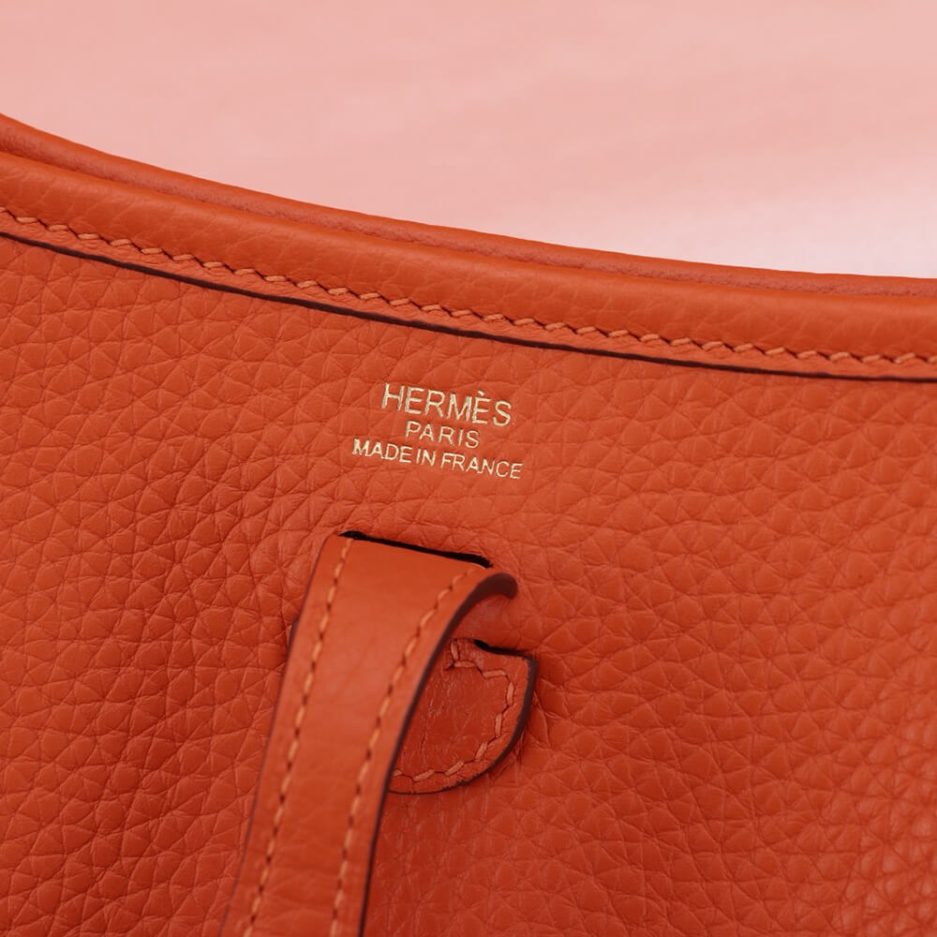 H**me5 Evelyne 16