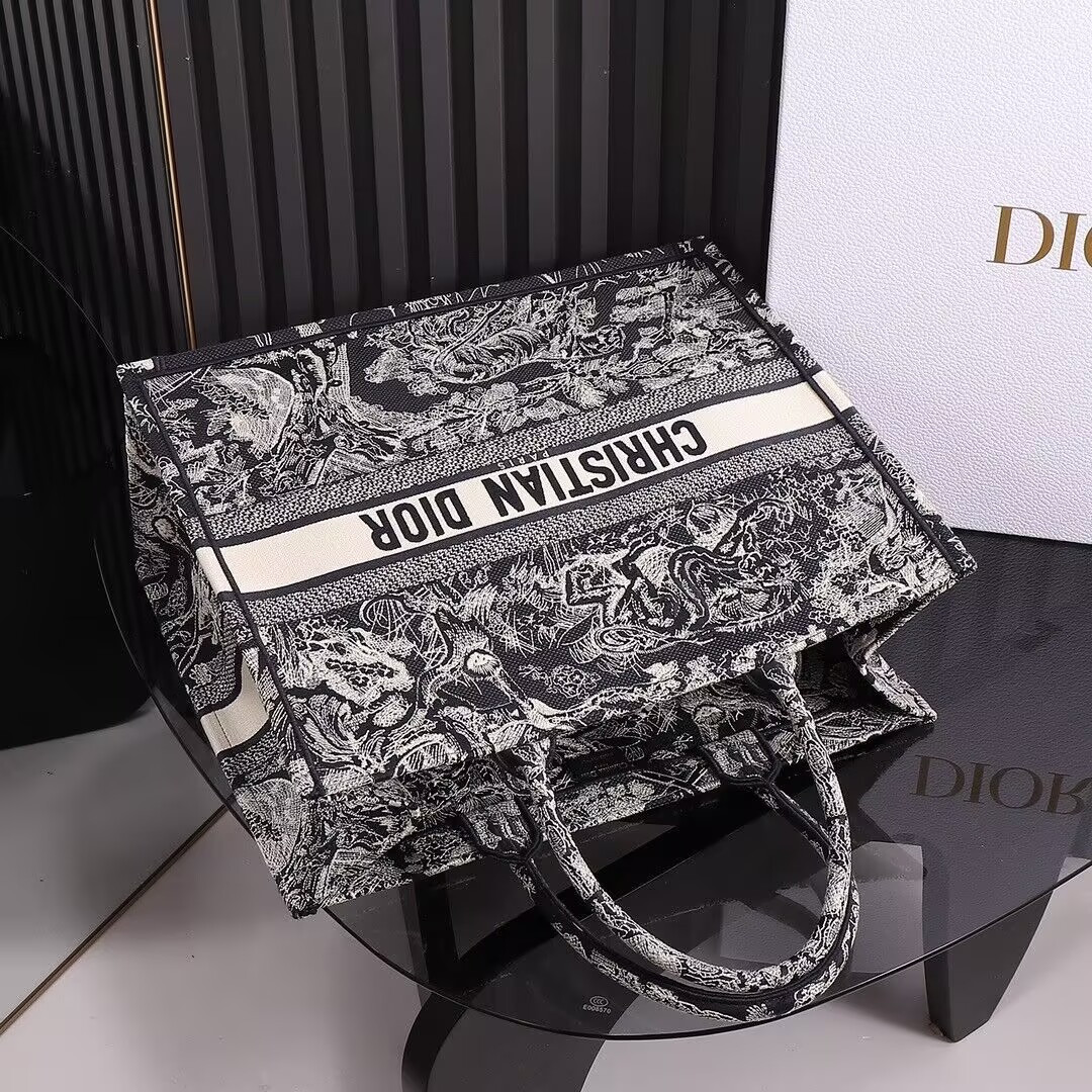 D10r Book Tote 42x18x35cm