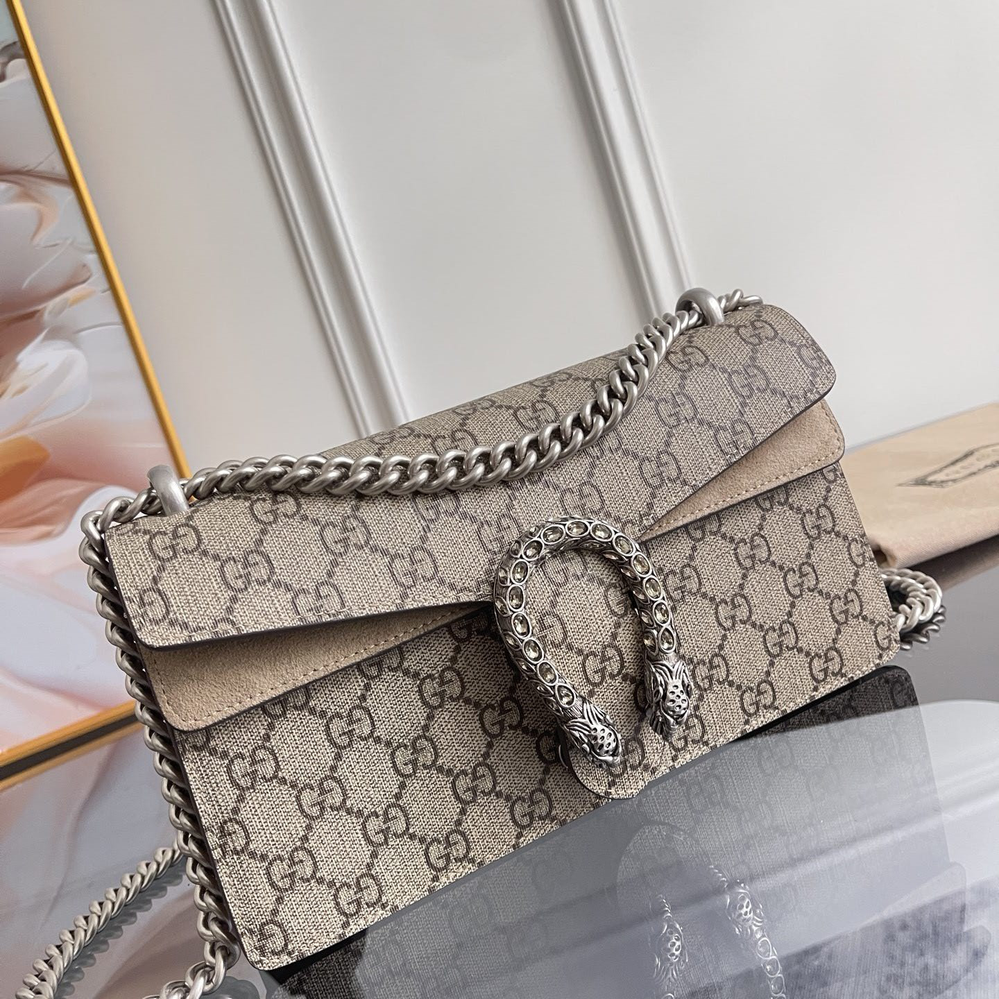 Gvc*1 dionysus shoulder bag 25x13.5x7cm