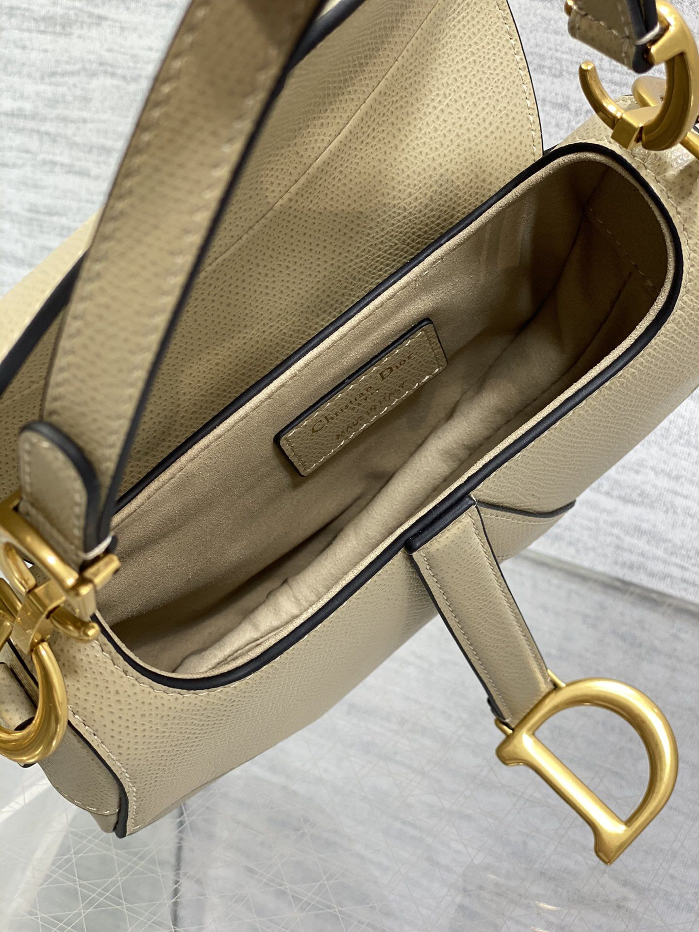 D10r Saddle Bag 25.5 x 20 x 6.5CM