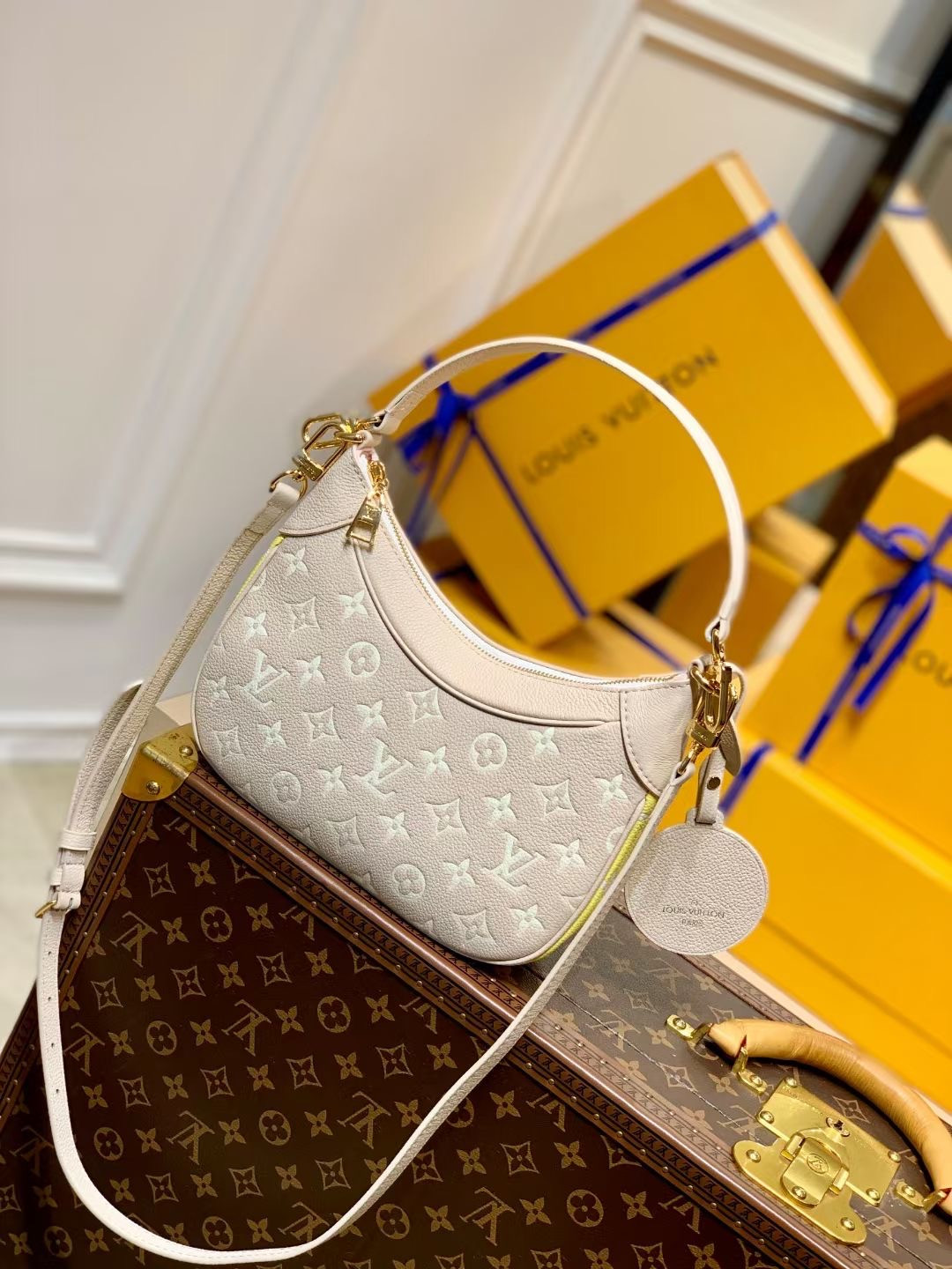 LV BAGATELLE M46113