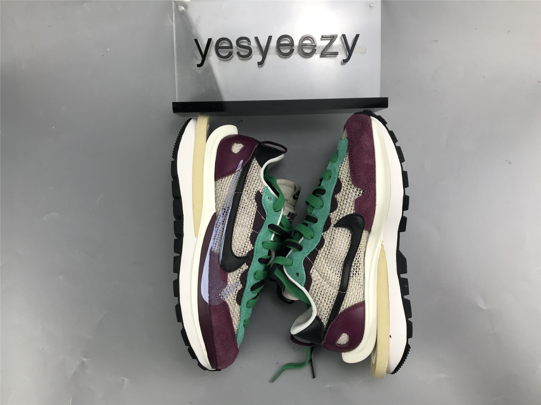 UA NIKE SACAI X VAPORWAFFLE SP 