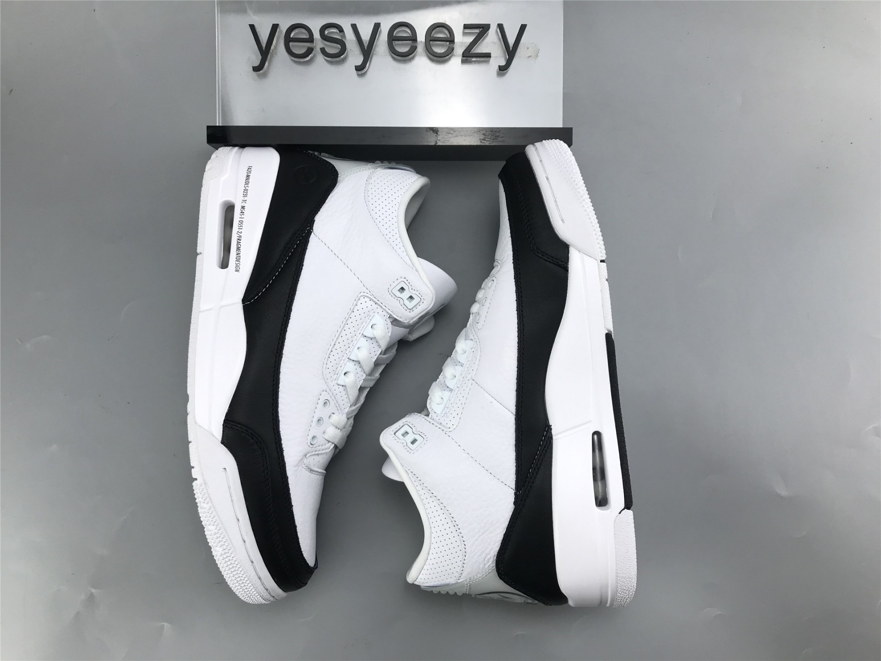 UA FRAGMENT X AIR JORDAN 3 RETRO SP