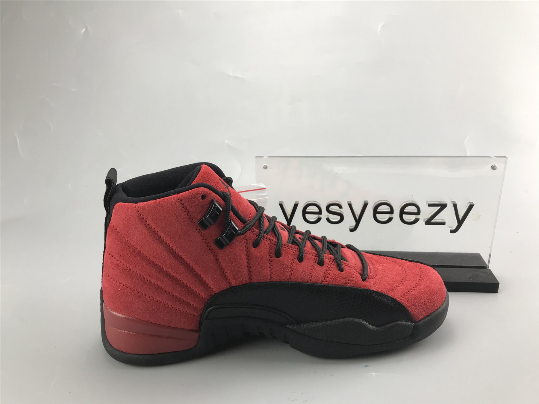 UA AIR JORDAN 12 RETRO REVERSE FLU GAME
