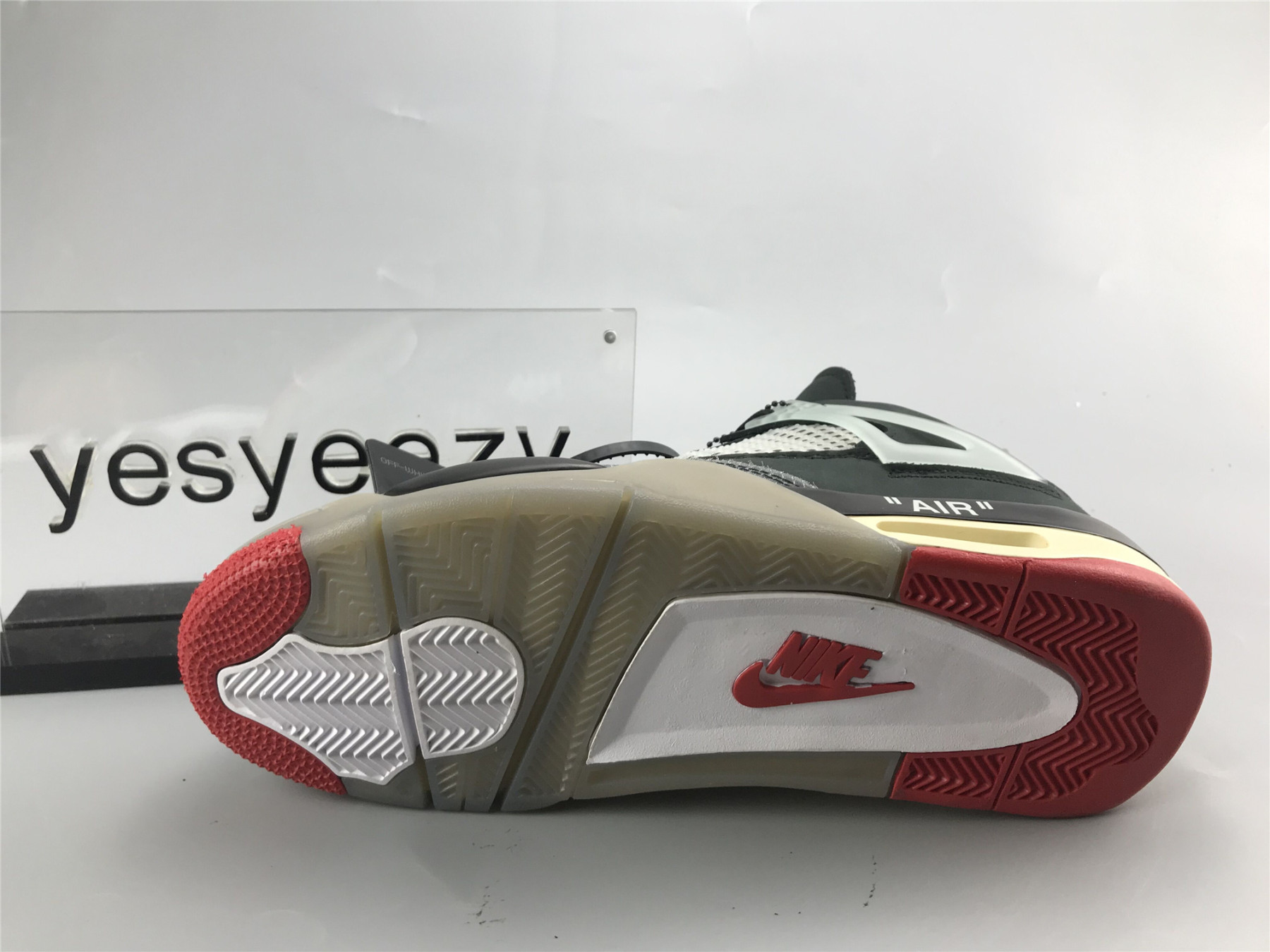 UA OFF-WHITE AIR JORDAN 4 BRED