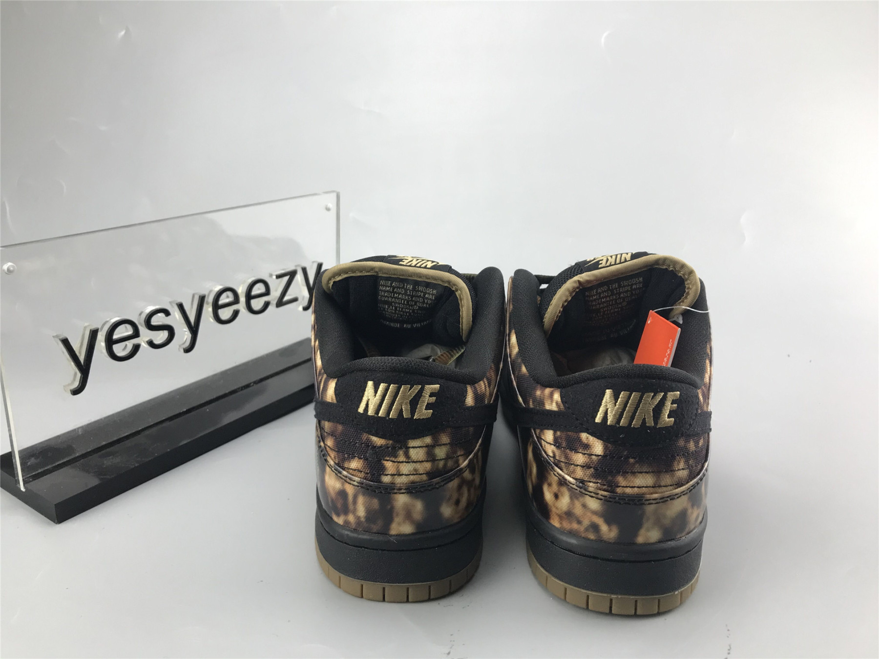 ua nike dunk sb pushead preM1vm 