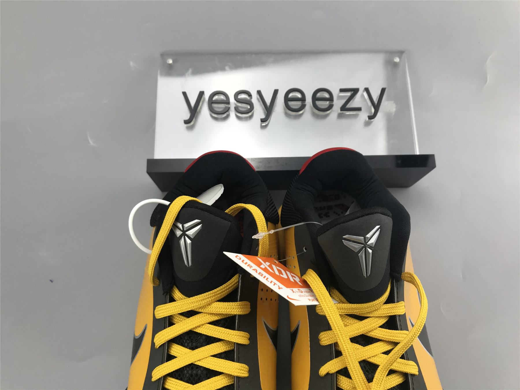 UA NIKE ZOOM KOBE 5 