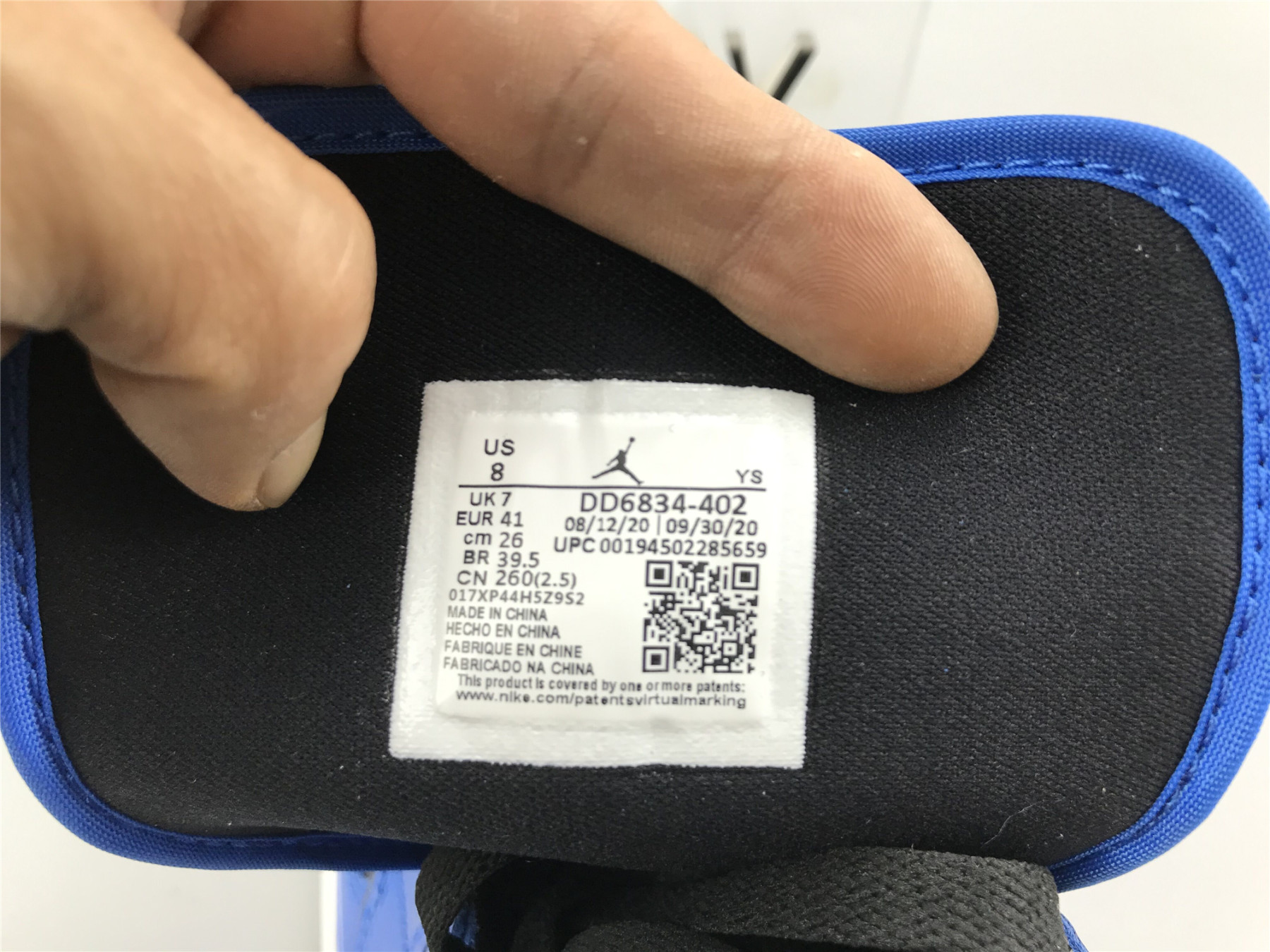 UA AIR JORDAN 1 MID SE