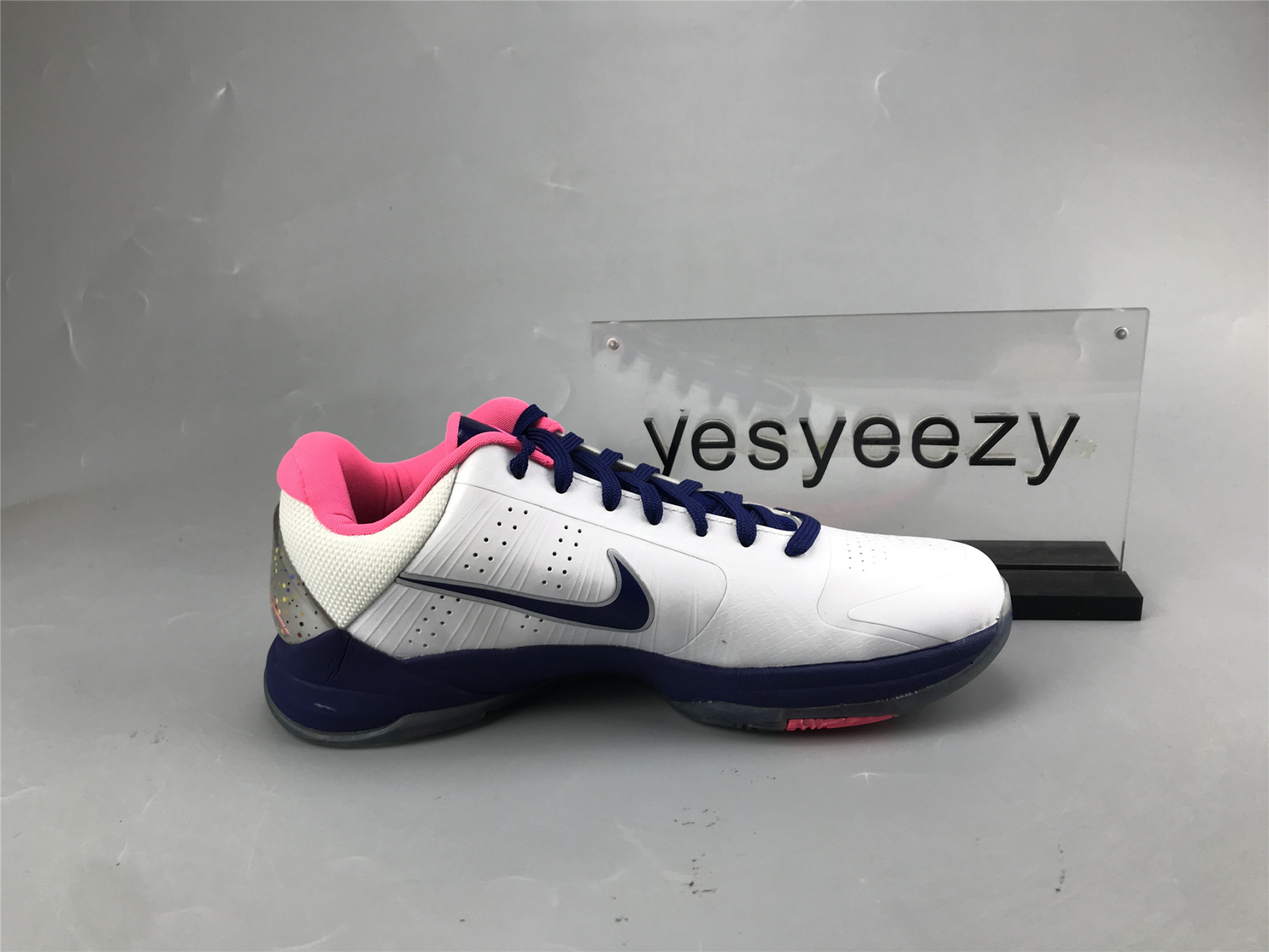 UA NIKE ZOOM KOBE 5 PROTRO