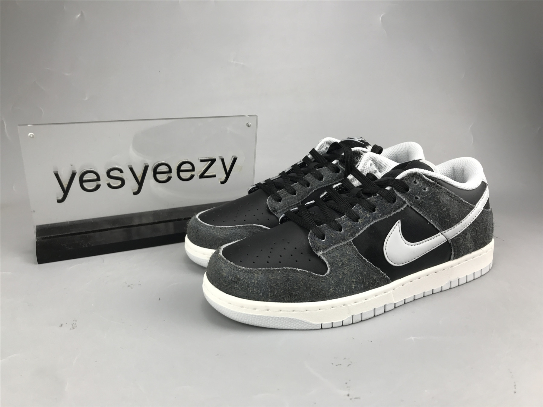 ua nike dunk low preM1vm