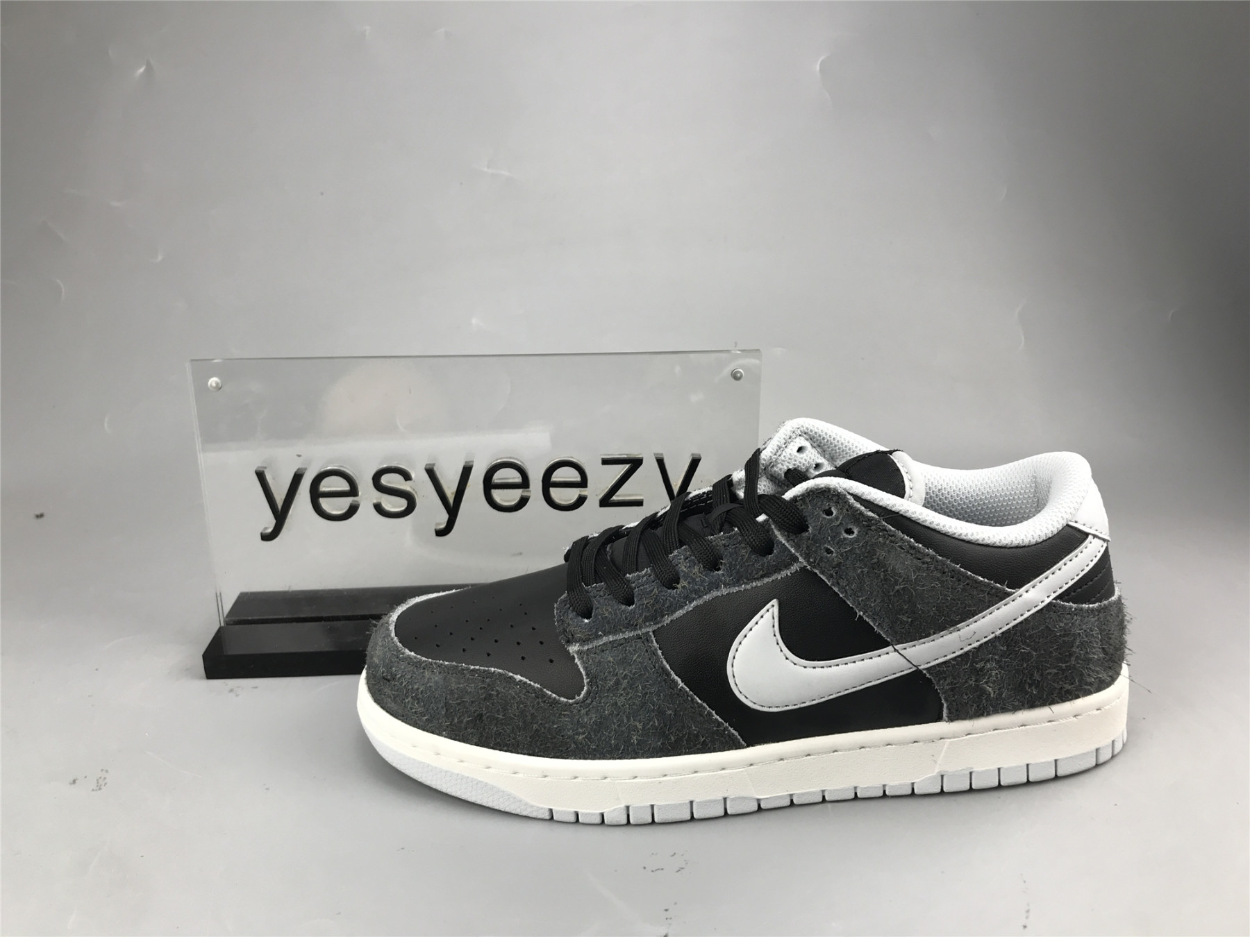 ua nike dunk low preM1vm