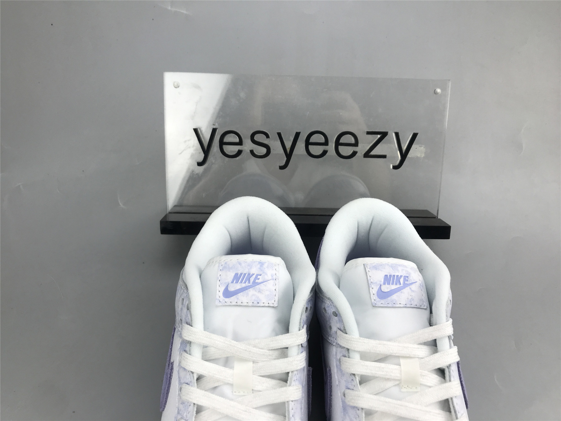 UA NIKE WMNS DUNK LOW OG