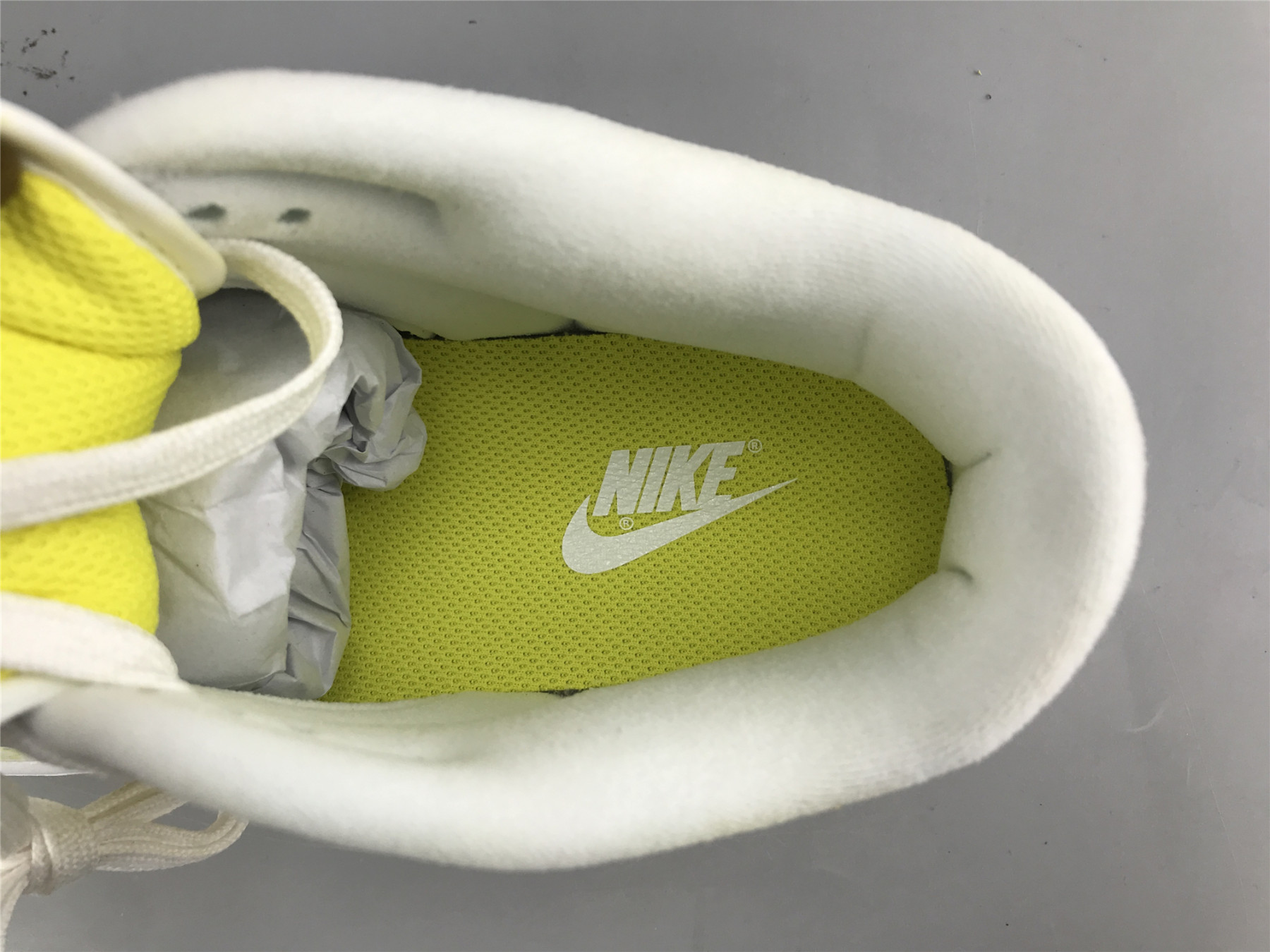 UA NIKE WMNS DUNK LOW OG