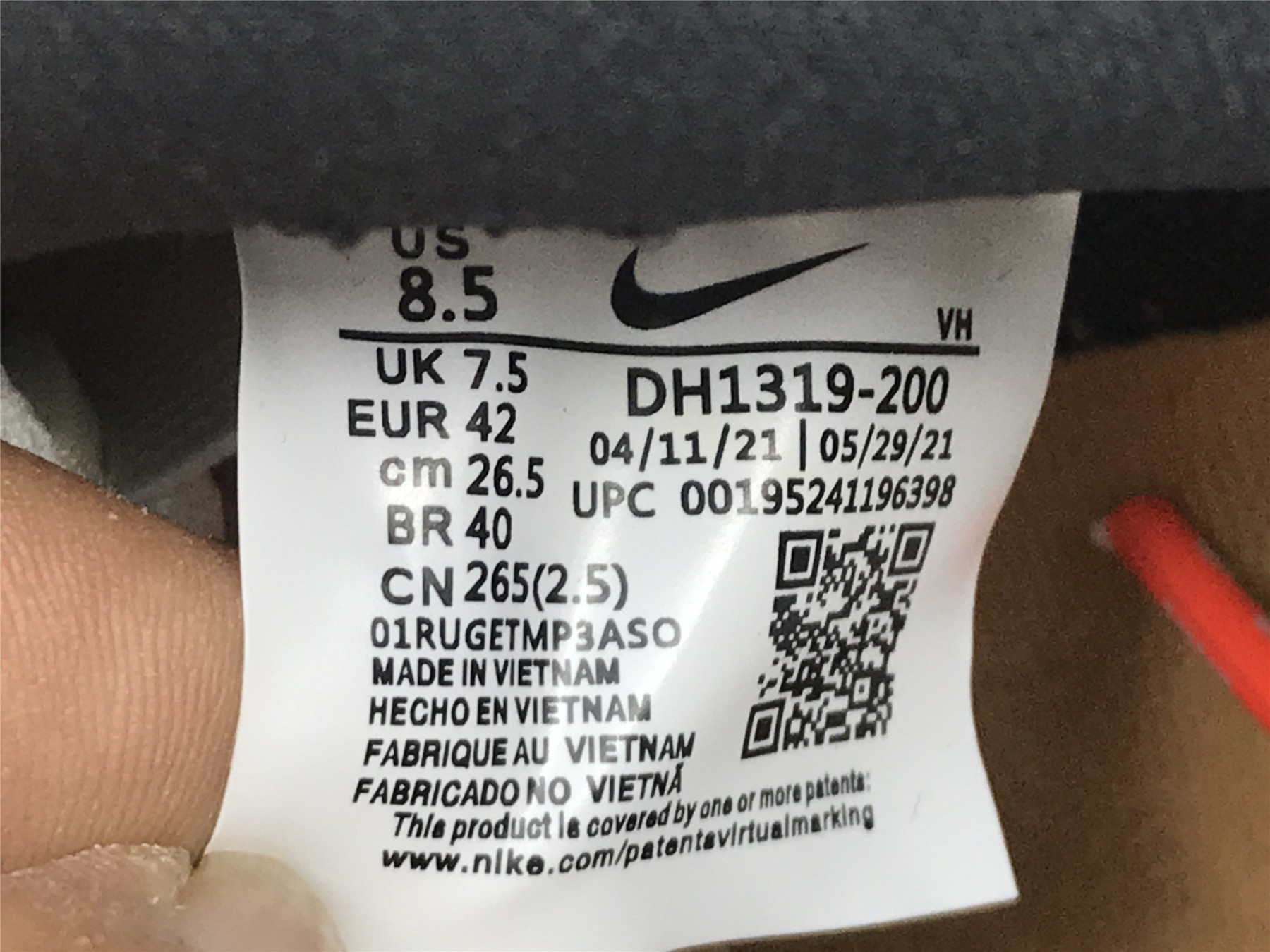 UA NIKE DUNK LOW PRO ISO SB