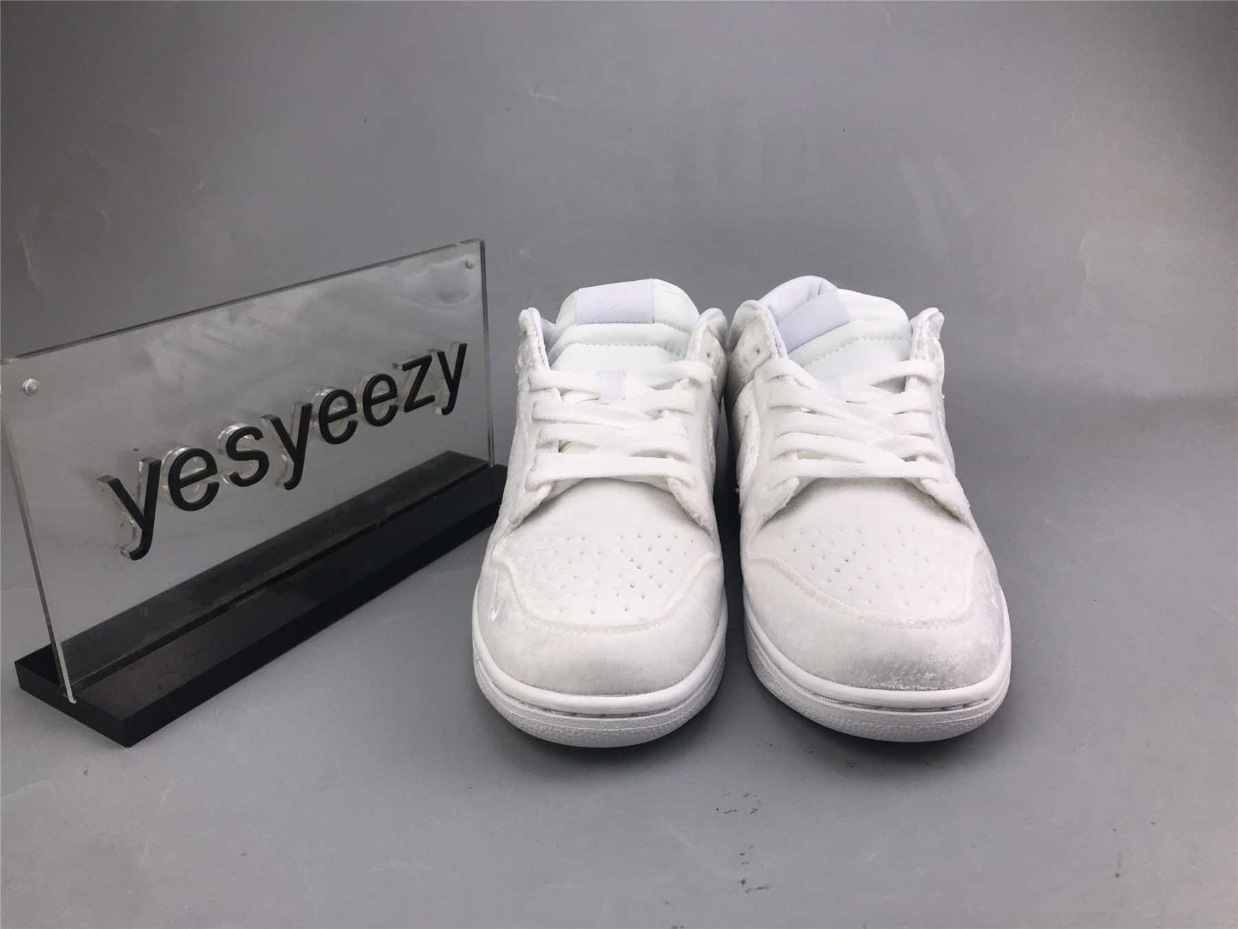 UA DOVER STREET MARKET X DUNK LOW