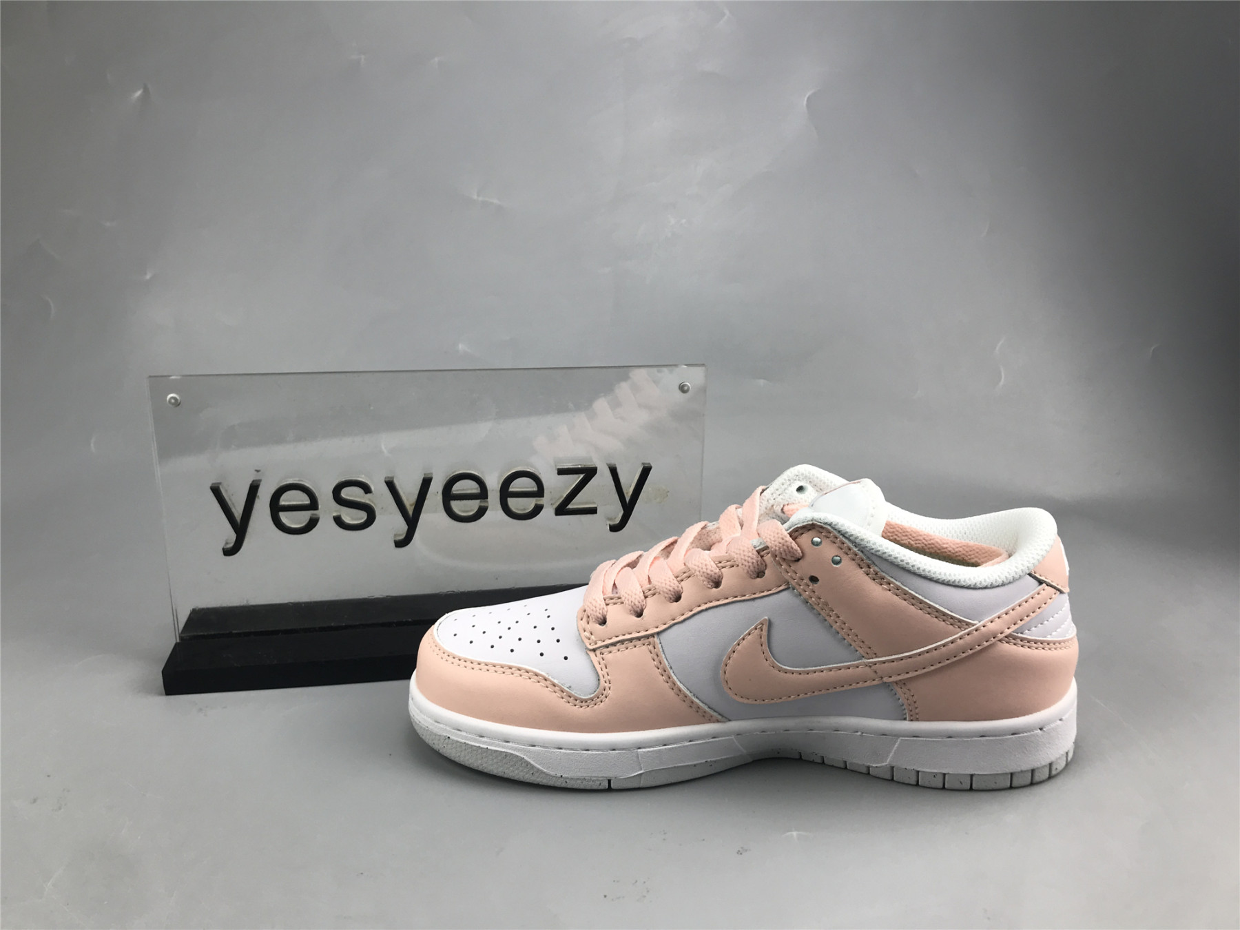 UA NIKE WMNS DUNK LOW NEXT NATURE