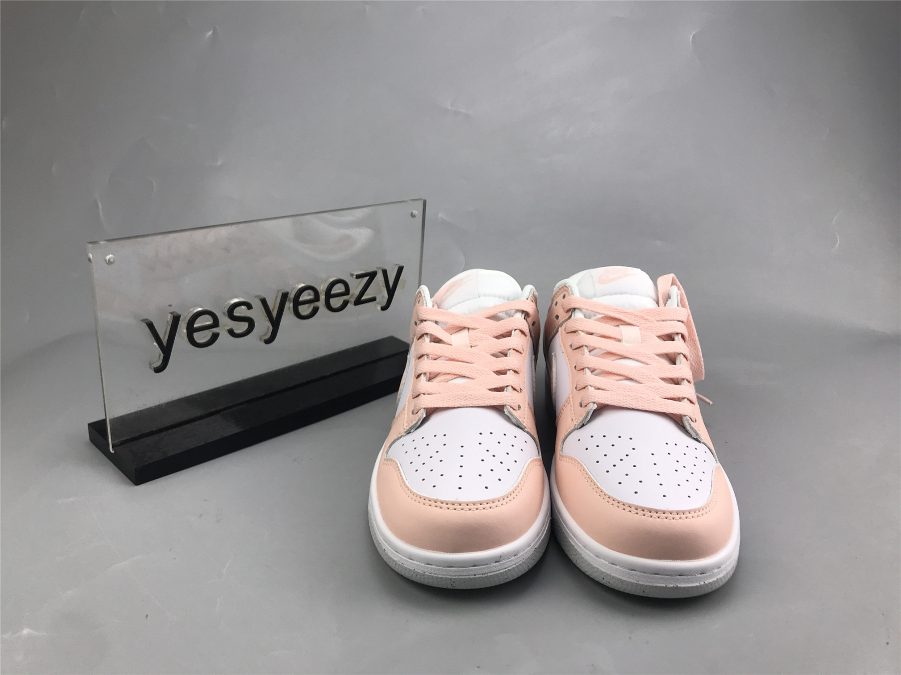 UA NIKE WMNS DUNK LOW NEXT NATURE