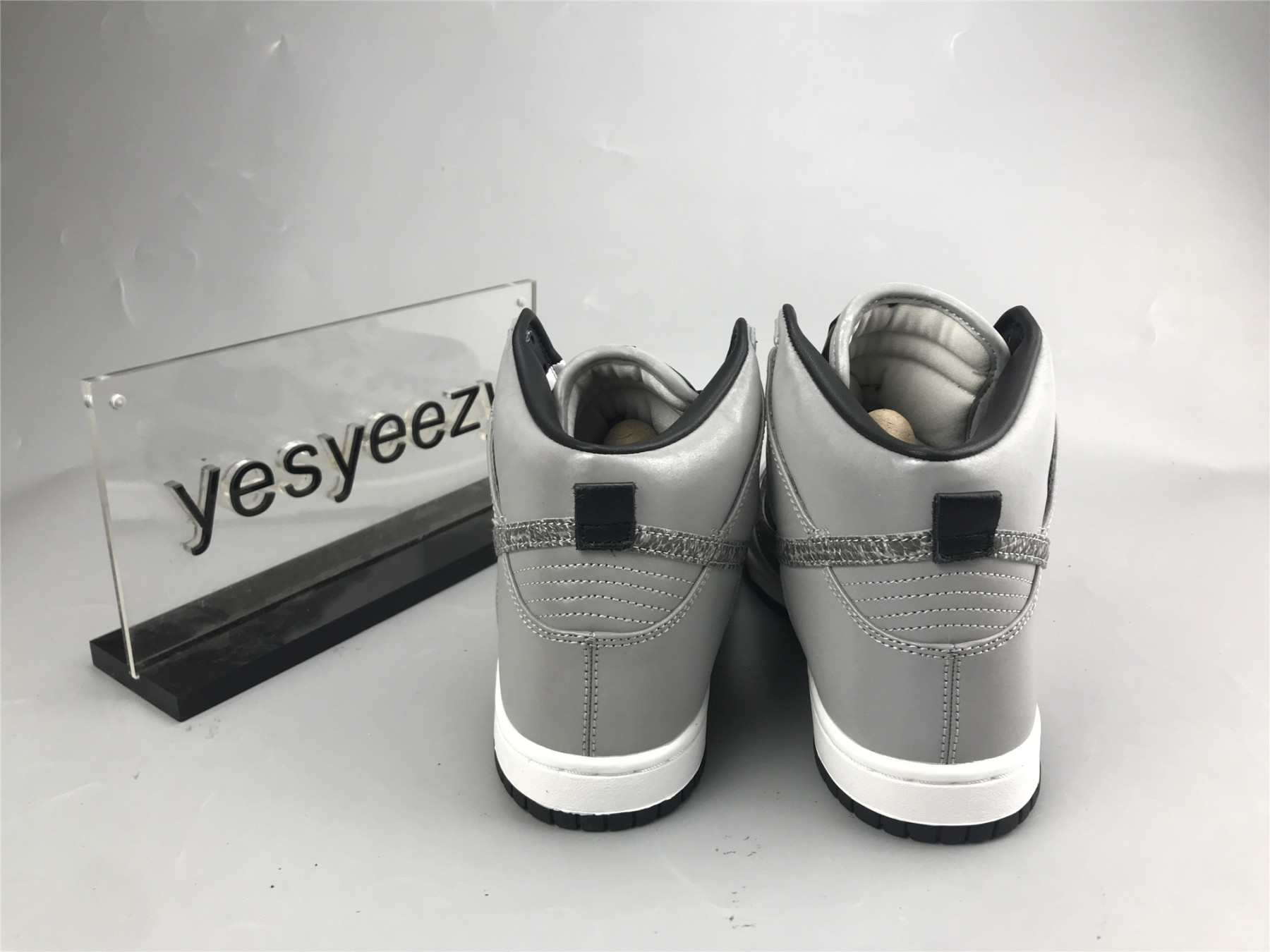 UA NIKE DUNK PRM HI SP