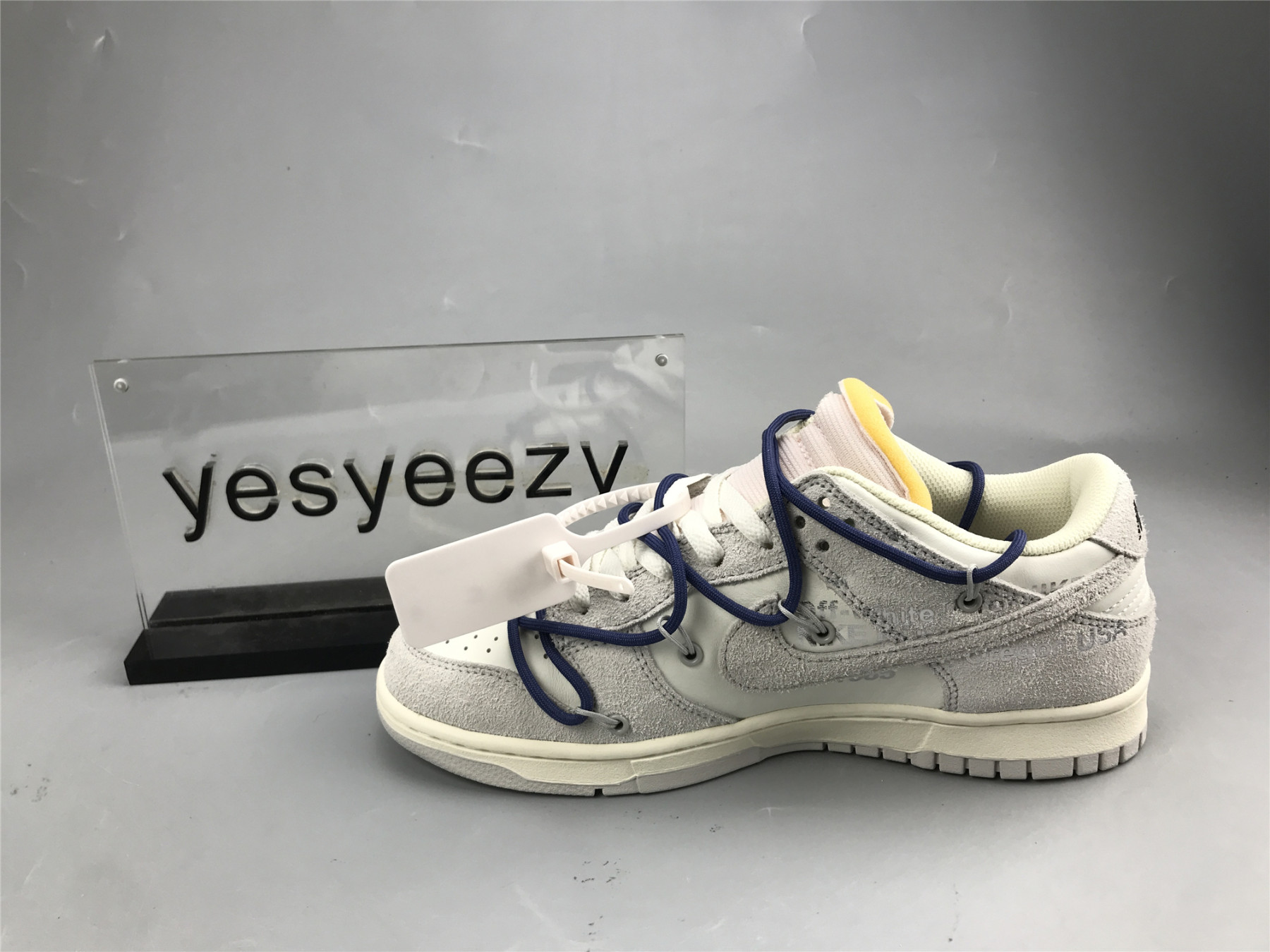 UA NIKE OFF-WHITE X DUNK LOW