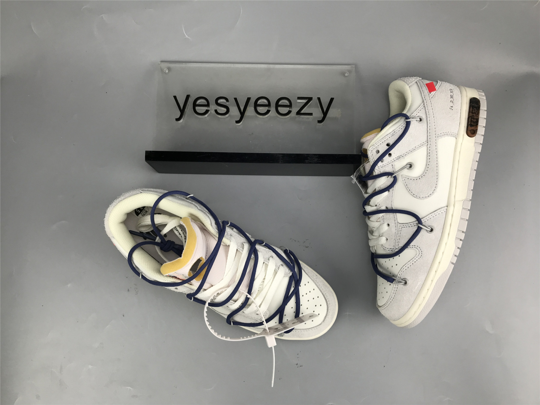 UA NIKE OFF-WHITE X DUNK LOW