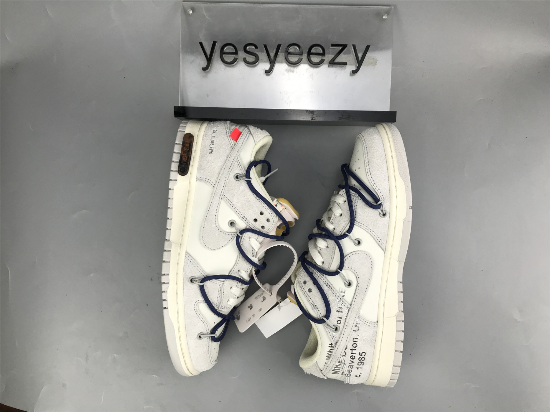 UA NIKE OFF-WHITE X DUNK LOW