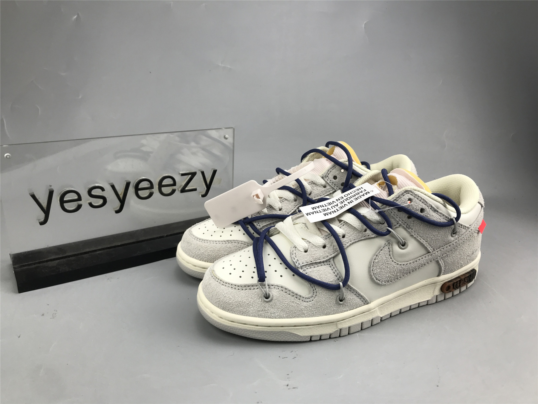 UA NIKE OFF-WHITE X DUNK LOW