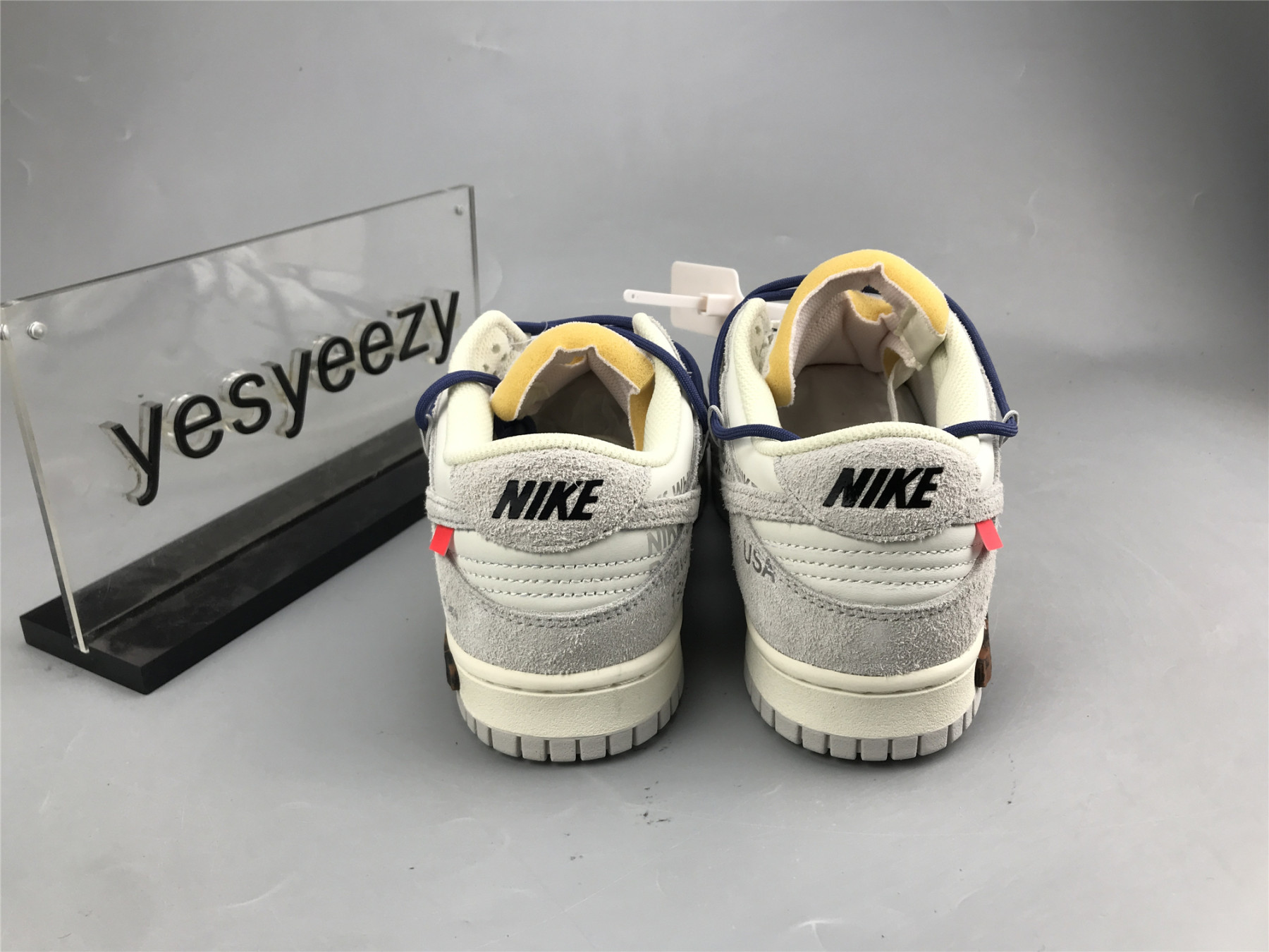 UA NIKE OFF-WHITE X DUNK LOW