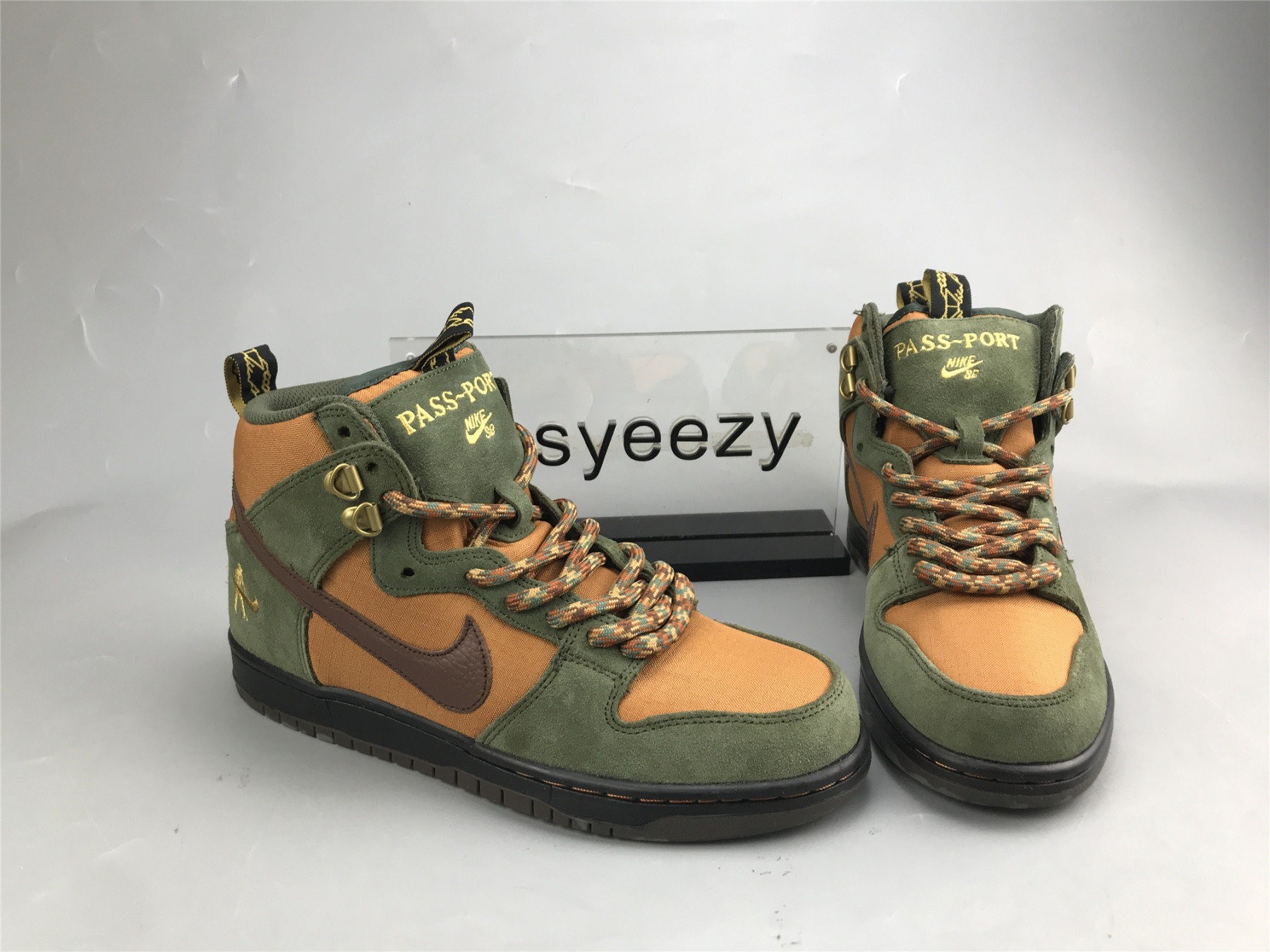 UA PASS~PORT X NIKE SB DUNK HIGH “WORKBOOTâ€