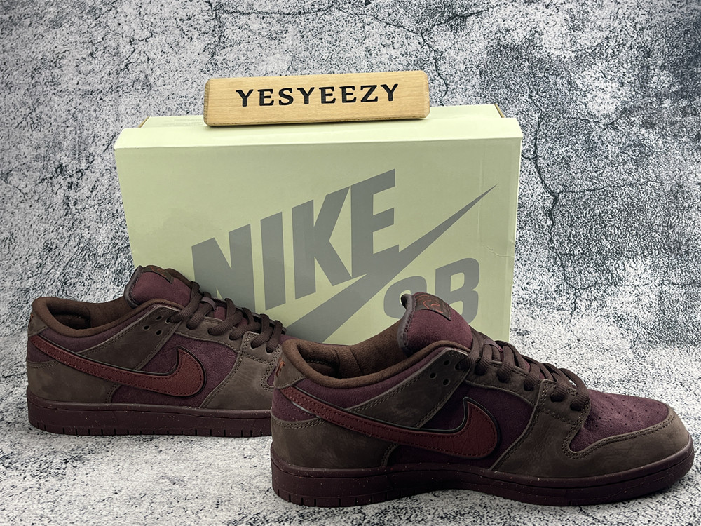 ua dunk low preM1vm sb 