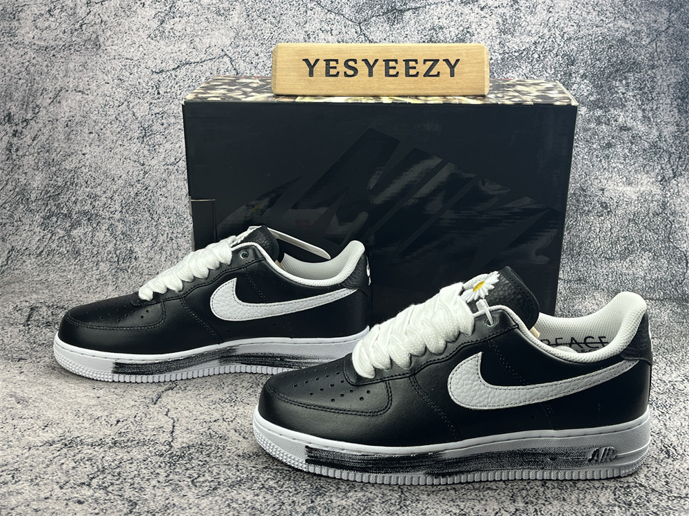 UA Nike Air Force 1 Low