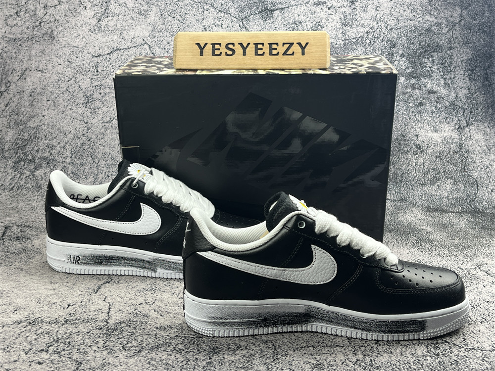UA Nike Air Force 1 Low